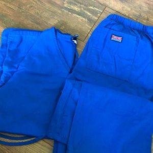 Cherokee scrub top and pants